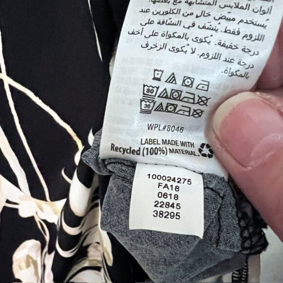 JM Collection Woman tunic, with Gold foil print accents and Studded Split-Sleeve - Picture 12 of 13